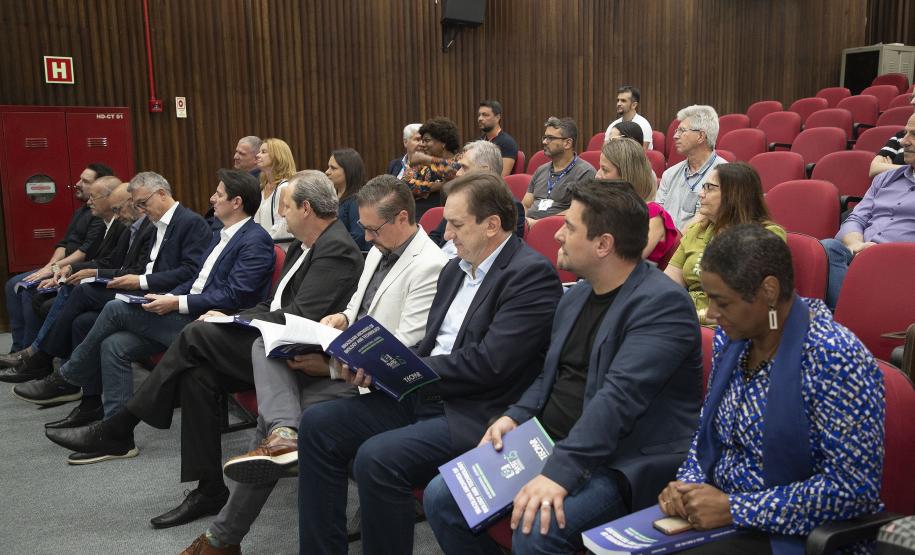 Tecpar lança versão impressa da edição especial da sua revista científica