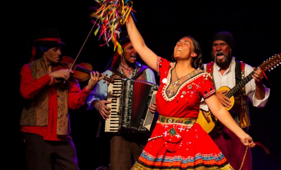 Artistas de renome nacional abrem o Festival Nacional do Teatro, em Ponta Grossa