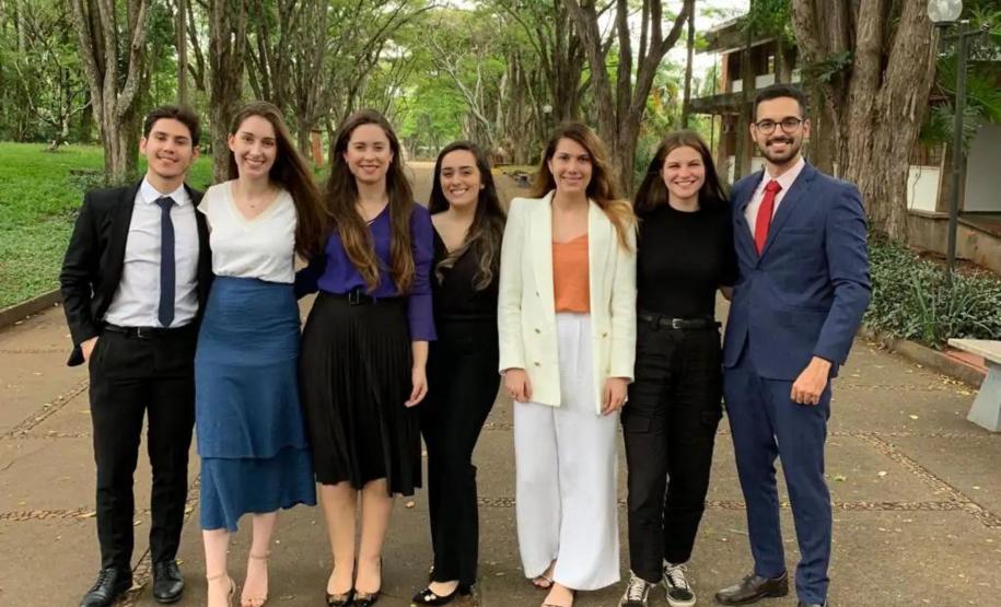 UEL representa estaduais do Paraná em competição nacional da área jurídica, na Bahia