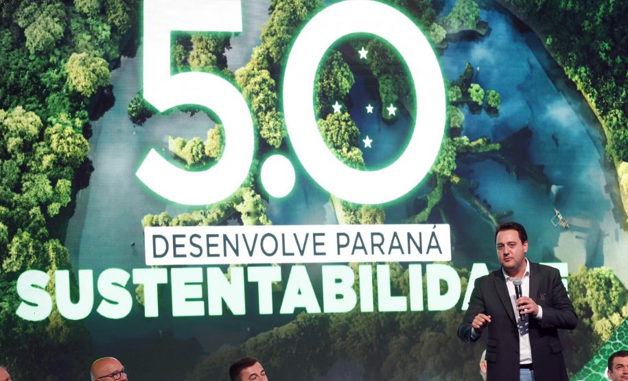Governador defende expansão das políticas de sustentabilidade em encontro com prefeitos