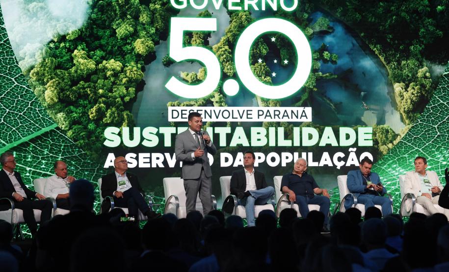 Governador defende expansão das políticas de sustentabilidade em encontro com prefeitos