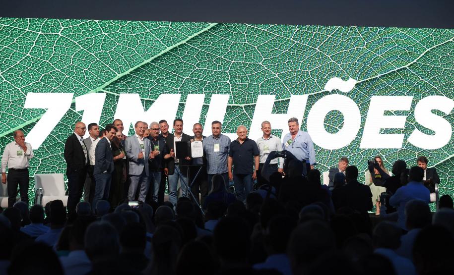 Governador defende expansão das políticas de sustentabilidade em encontro com prefeitos