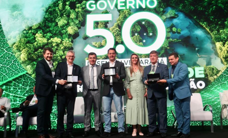 Governador defende expansão das políticas de sustentabilidade em encontro com prefeitos