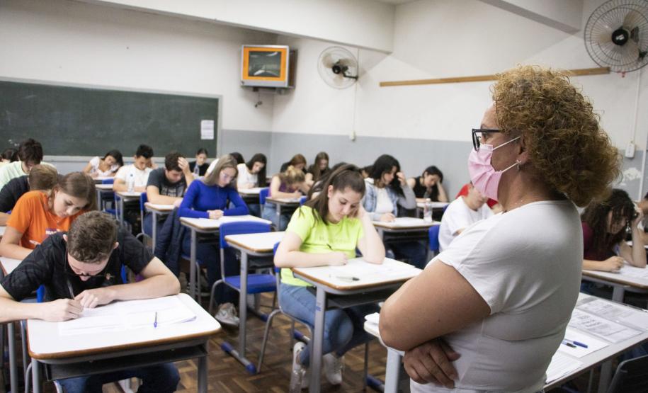 UEPG reuniu mais de 14 mil candidatos nas provas do PSS neste domingo