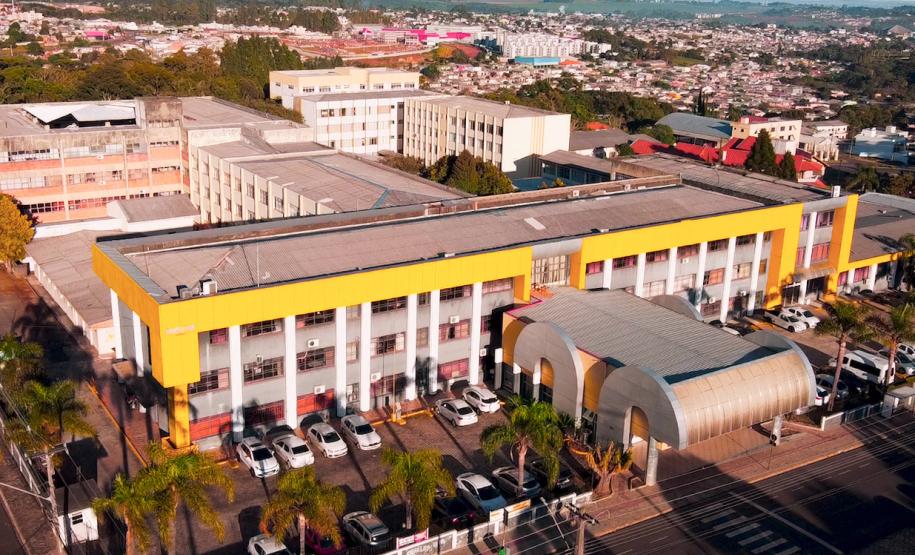 6.799 estudantes fazem as provas do Vestibular 2023 da Unicentro neste domingo