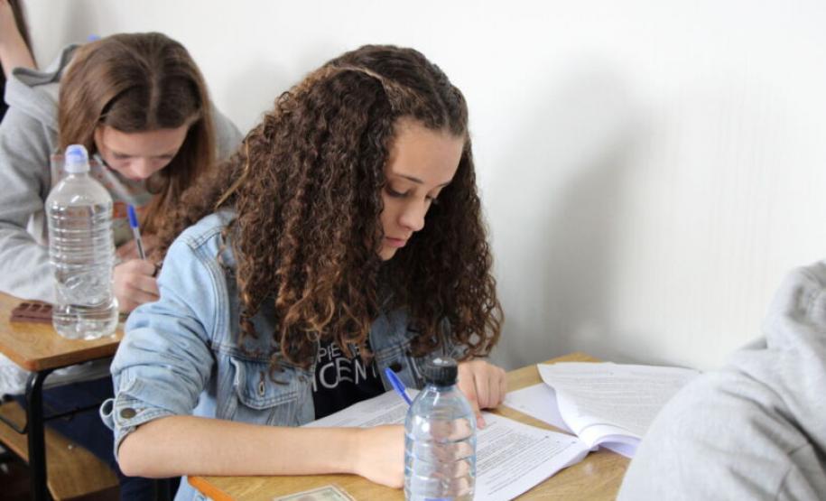 Vestibular da Unicentro movimentou oito cidades do Paraná neste domingo
