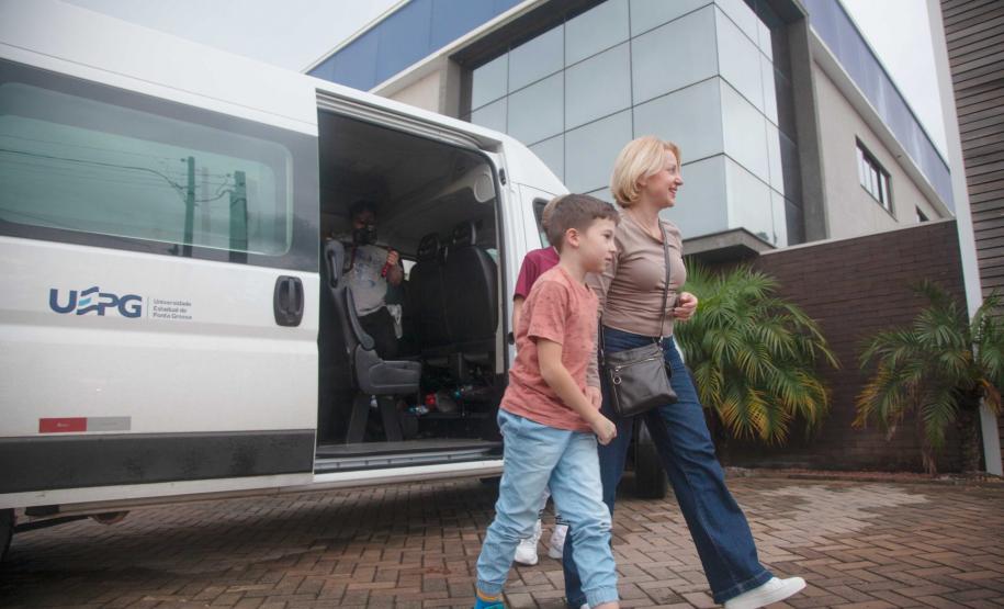 UEPG recebe pesquisadora ucraniana na área de propriedade intelectual