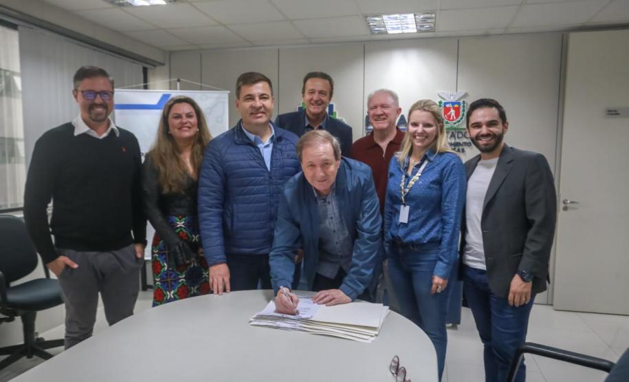 Programa Geração Paraná Digital cria acesso ao conhecimento e renda qualificada a estudantes