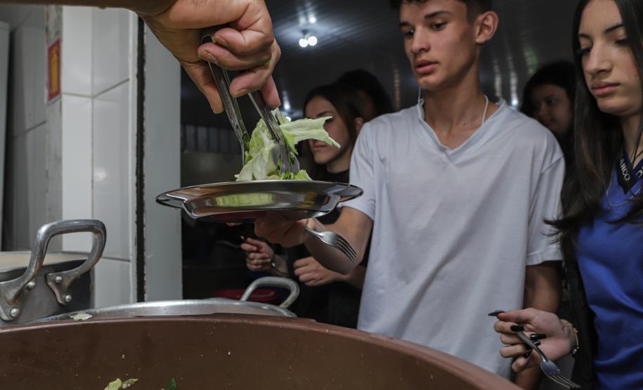 Líder nacional em alimentos orgânicos, Paraná investe para ampliar produção e consumo