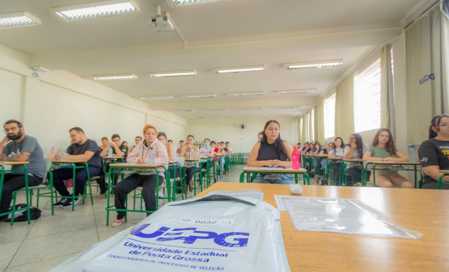 Vestibular 2022 da UEPG reuniu milhares de estudantes em 13 cidades do Paraná