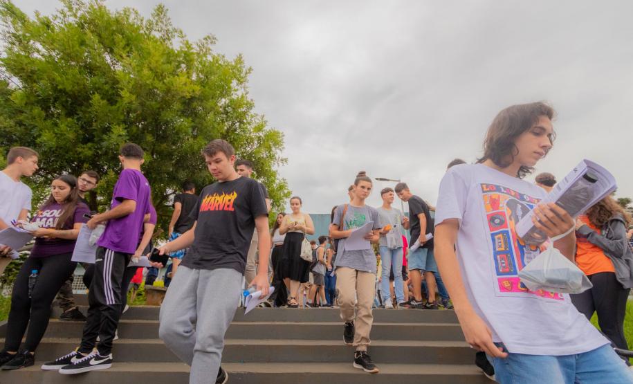 Vestibular 2022 da UEPG reuniu milhares de estudantes em 13 cidades do Paraná