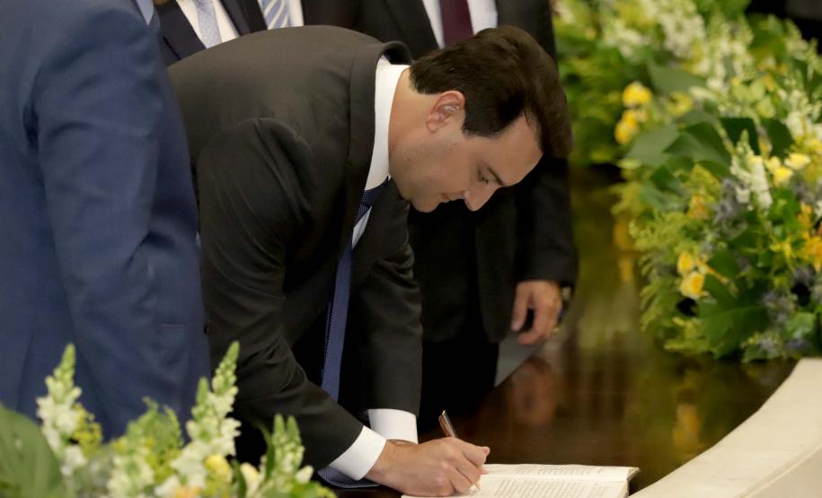 Ratinho Junior e Darci Piana tomam posse para mais quatro anos de mandato