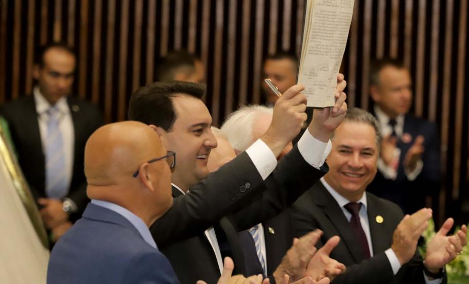 Ratinho Junior e Darci Piana tomam posse para mais quatro anos de mandato