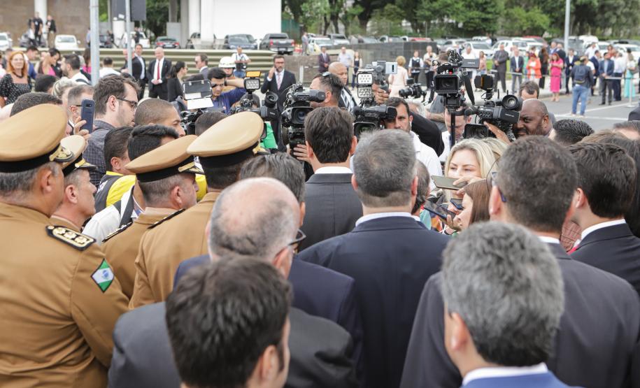 Após assumir novo mandato, Ratinho Junior reforça meta de manter Paraná como referência