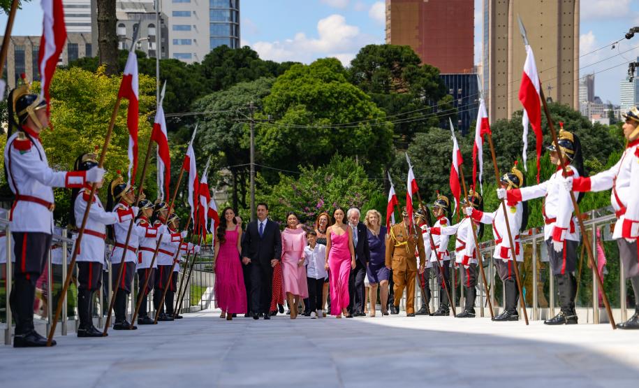 Ratinho Junior e Darci Piana tomam posse para mais quatro anos de mandato