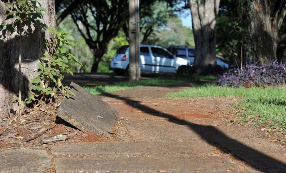 Com aporte de R$ 1,7 milhão, UEL abre editais para obras de acessibilidade no câmpus