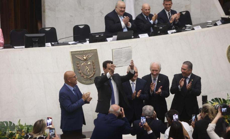 Ratinho Junior e Darci Piana tomam posse para mais quatro anos de mandato