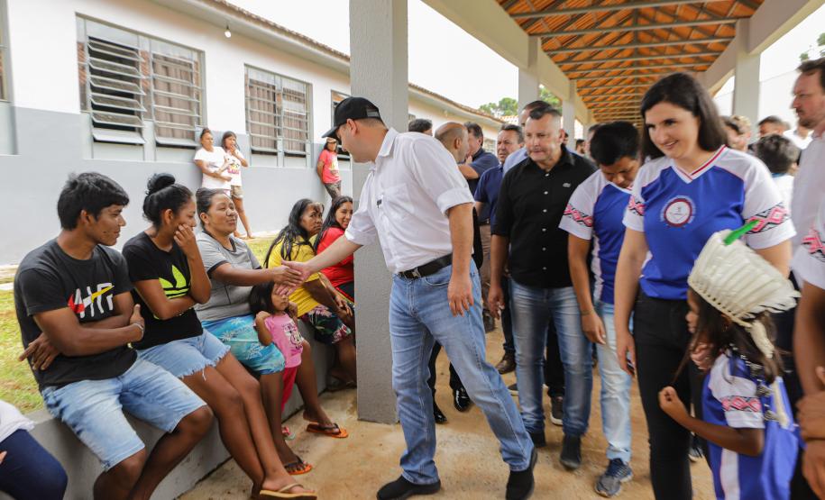 Governador inaugura obra de ampliação do maior colégio indígena do Paraná