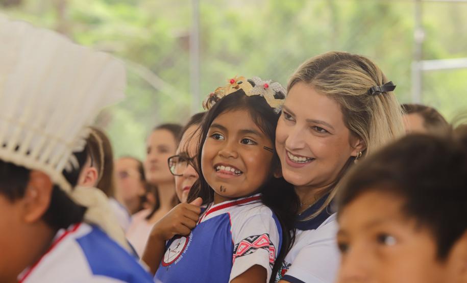 Governador inaugura obra de ampliação do maior colégio indígena do Paraná