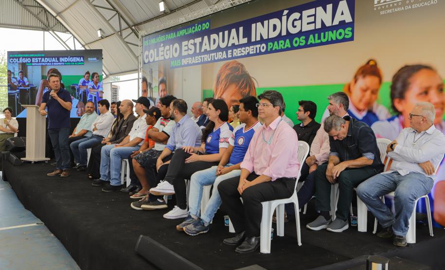 Governador inaugura obra de ampliação do maior colégio indígena do Paraná