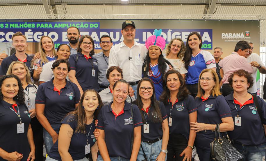 Governador inaugura obra de ampliação do maior colégio indígena do Paraná