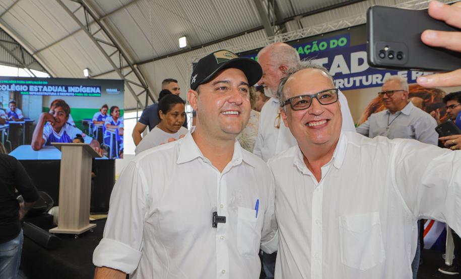 Governador inaugura obra de ampliação do maior colégio indígena do Paraná