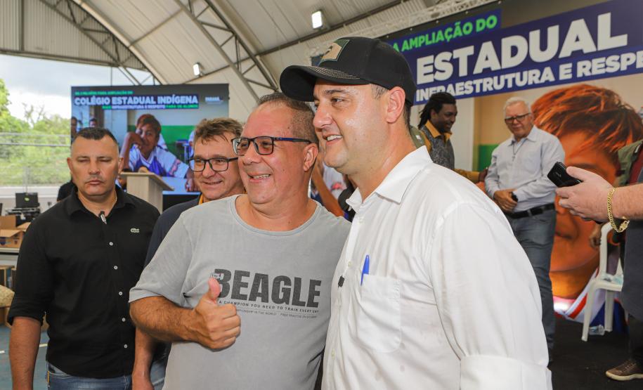 Governador inaugura obra de ampliação do maior colégio indígena do Paraná