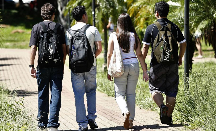 Universidades estaduais abrem 4.842 vagas para ingresso pelo Sisu; inscrição abre nesta quinta