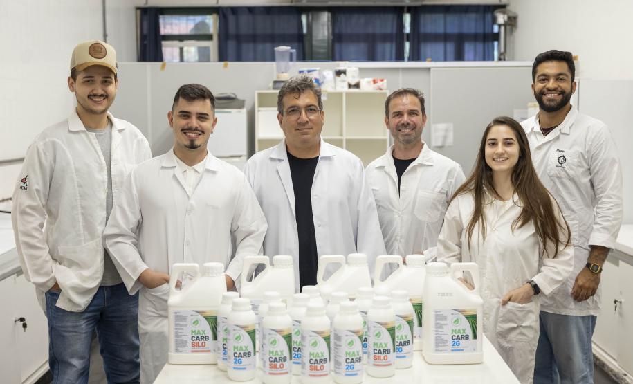 Projeto da UEM aproveita bagaço de cana-de-açúcar para aumentar produção de etanol