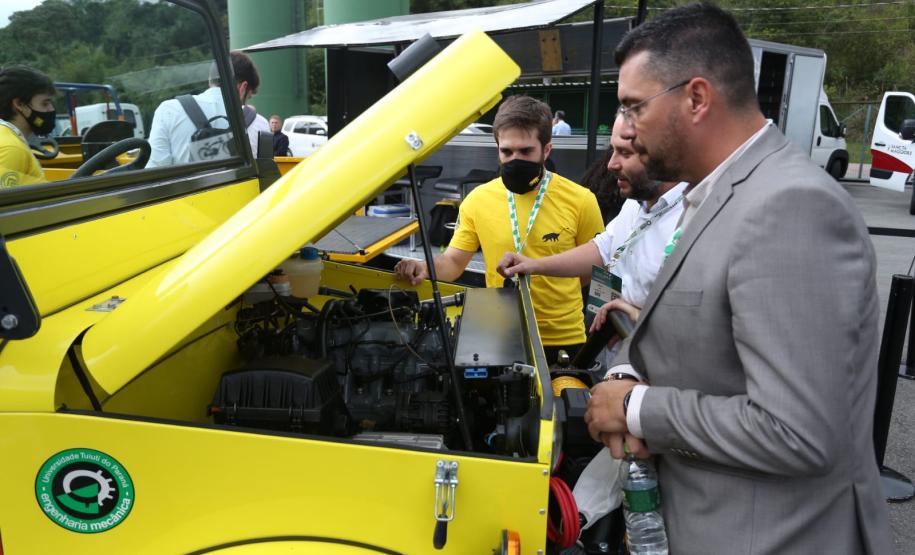 Governo do Paraná leva palestrantes e expõe serviços na Smart City Expo Curitiba 2023