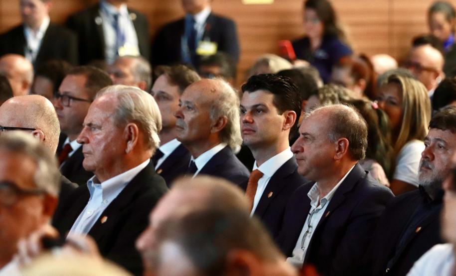Piana diz que cooperação entre Estado e Itaipu Binacional fortalece o crescimento do Paraná