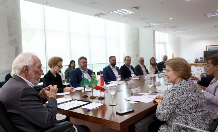 Paraná discute parcerias com Canadá em educação, agricultura e desenvolvimento sustentável