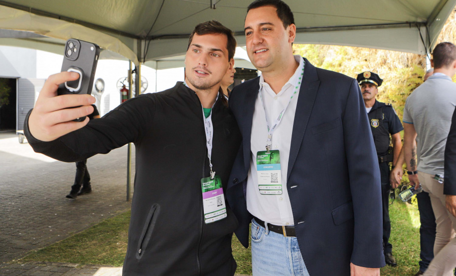 Estado deve trabalhar com setor privado para levar inovação às cidades, afirma governador