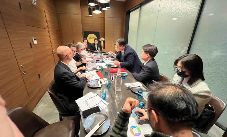 Missão internacional: potenciais do Paraná são apresentados a farmacêutica coreana