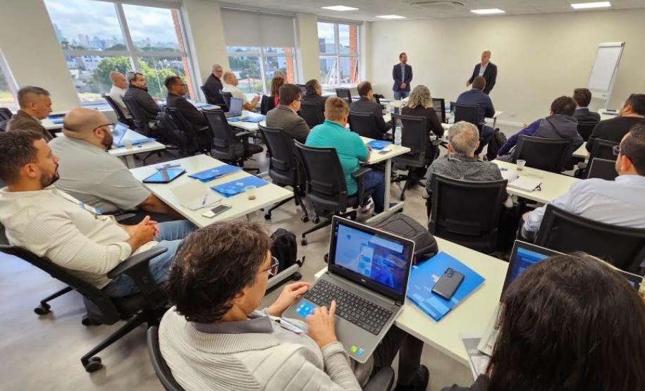 Capacitação busca ampliar pesquisas acadêmicas com potencial de mercado no Paraná