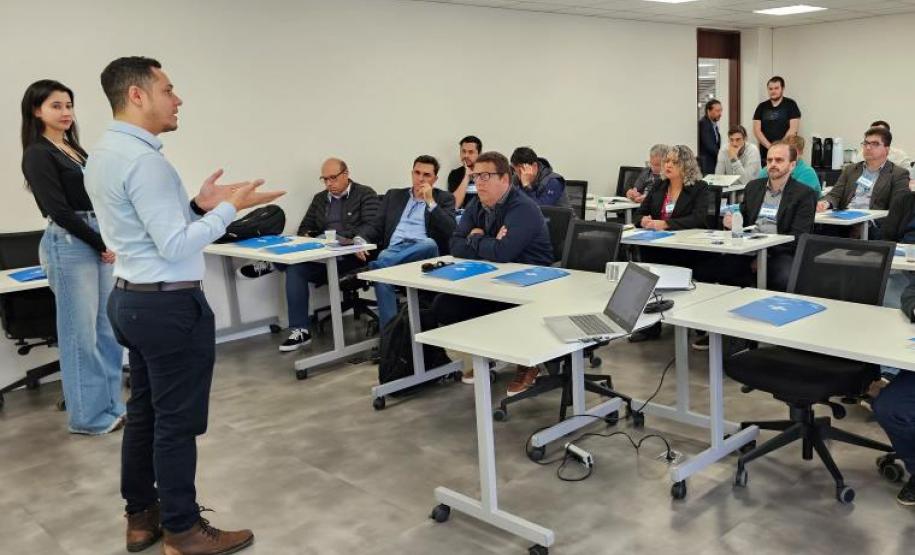 Capacitação busca ampliar pesquisas acadêmicas com potencial de mercado no Paraná