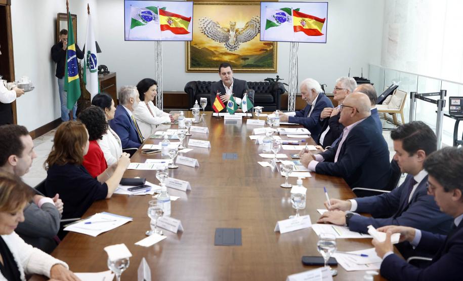 Governador e embaixadora da Espanha discutem parcerias nas áreas de infraestrutura e educação