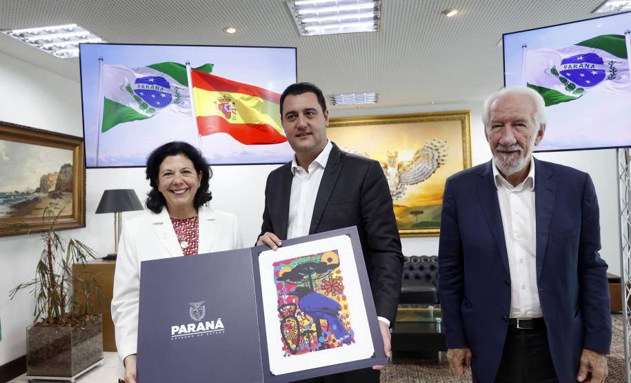 Governador e embaixadora da Espanha discutem parcerias nas áreas de infraestrutura e educação