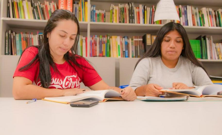 Alunas indígenas da UEPG contam com orgulho trajetória na universidade
