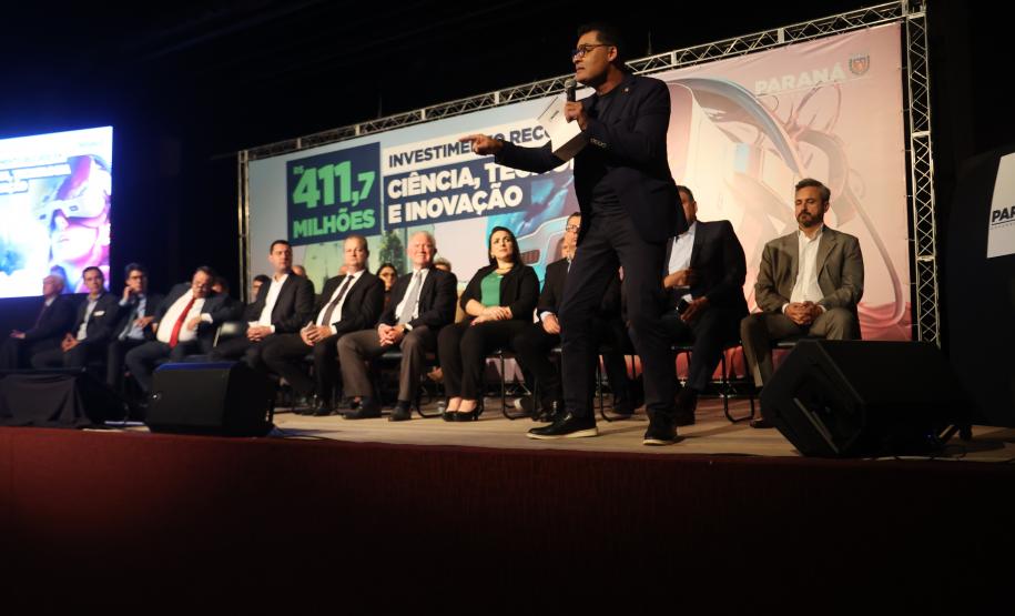 Governador assina decretos que regulamentam a Lei e o Fundo de Inovação do Paraná