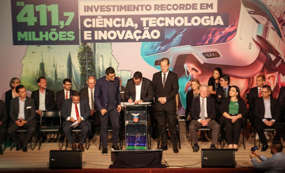 Estado confirma novo reajuste nas bolsas de pesquisa e extensão da Fundação Araucária