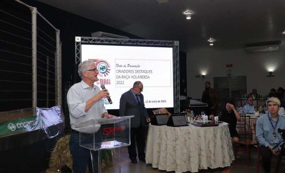 Em encontro da APCBRH, Piana defende busca por investimentos nos subprodutos do leite