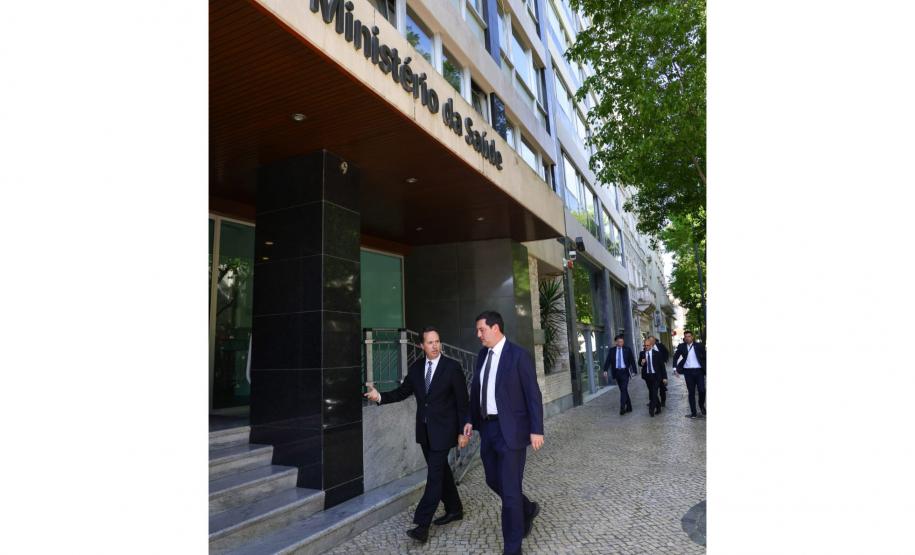 Ratinho Junior se reúne com ministro da Saúde de Portugal para debater tecnologias na área