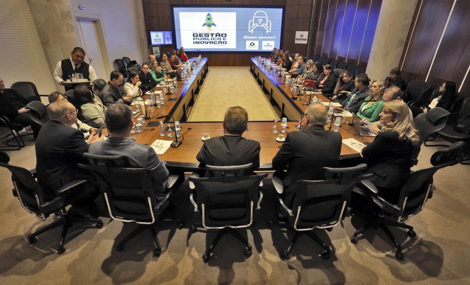 Encontro discute novidades do próximo programa de residência em inovação do Paraná