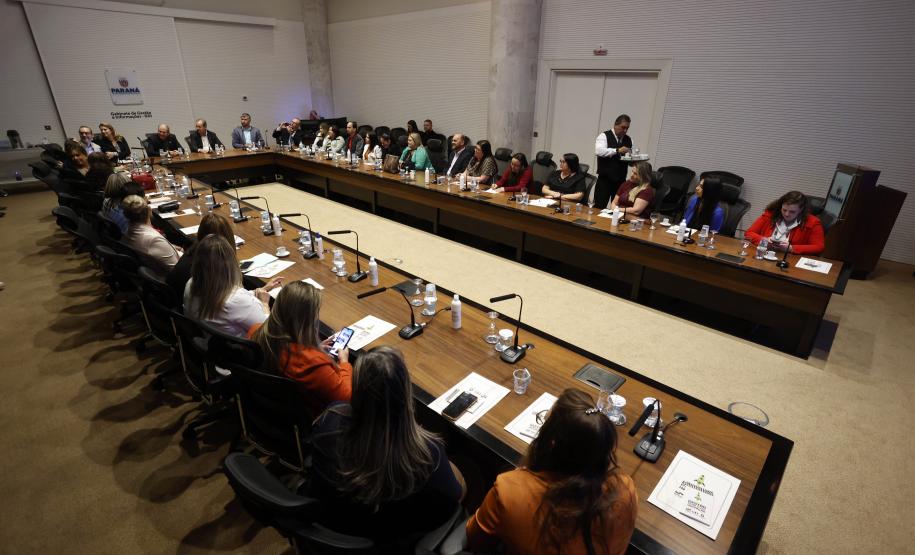 Encontro discute novidades do próximo programa de residência em inovação do Paraná