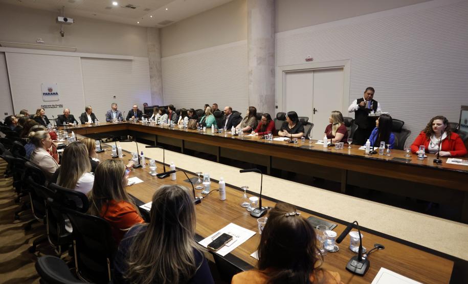 Encontro discute novidades do próximo programa de residência em inovação do Paraná