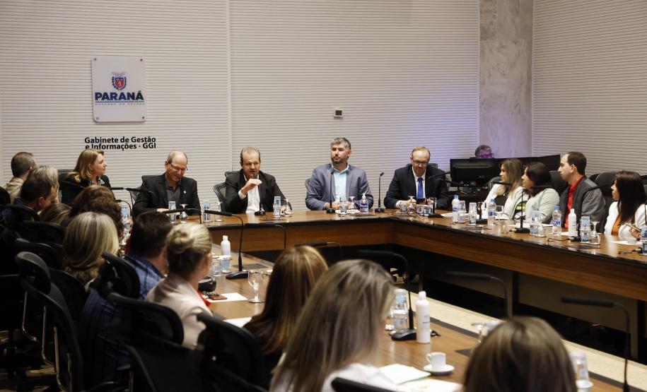 Encontro discute novidades do próximo programa de residência em inovação do Paraná