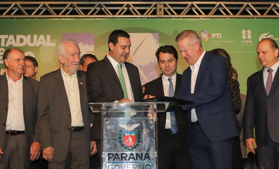 Paraná organiza cadeia para liderar produção de hidrogênio renovável no Brasil