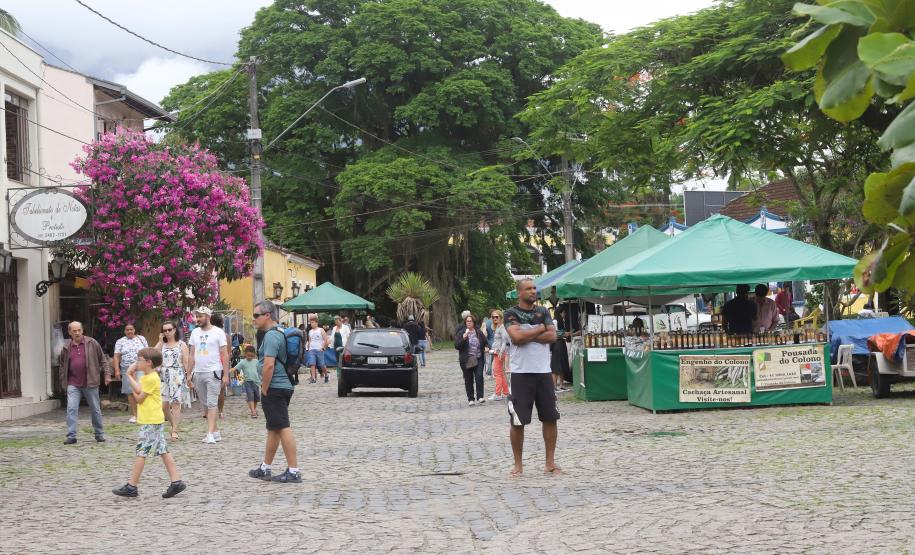 Capacitação em turismo: site do Governo do Estado traz todas as opções ofertadas no Paraná