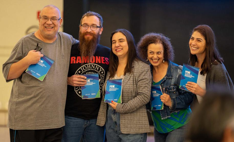 Após seis anos, aula em Foz do Iguaçu marca início do PDE para 2 mil professores da rede estadual